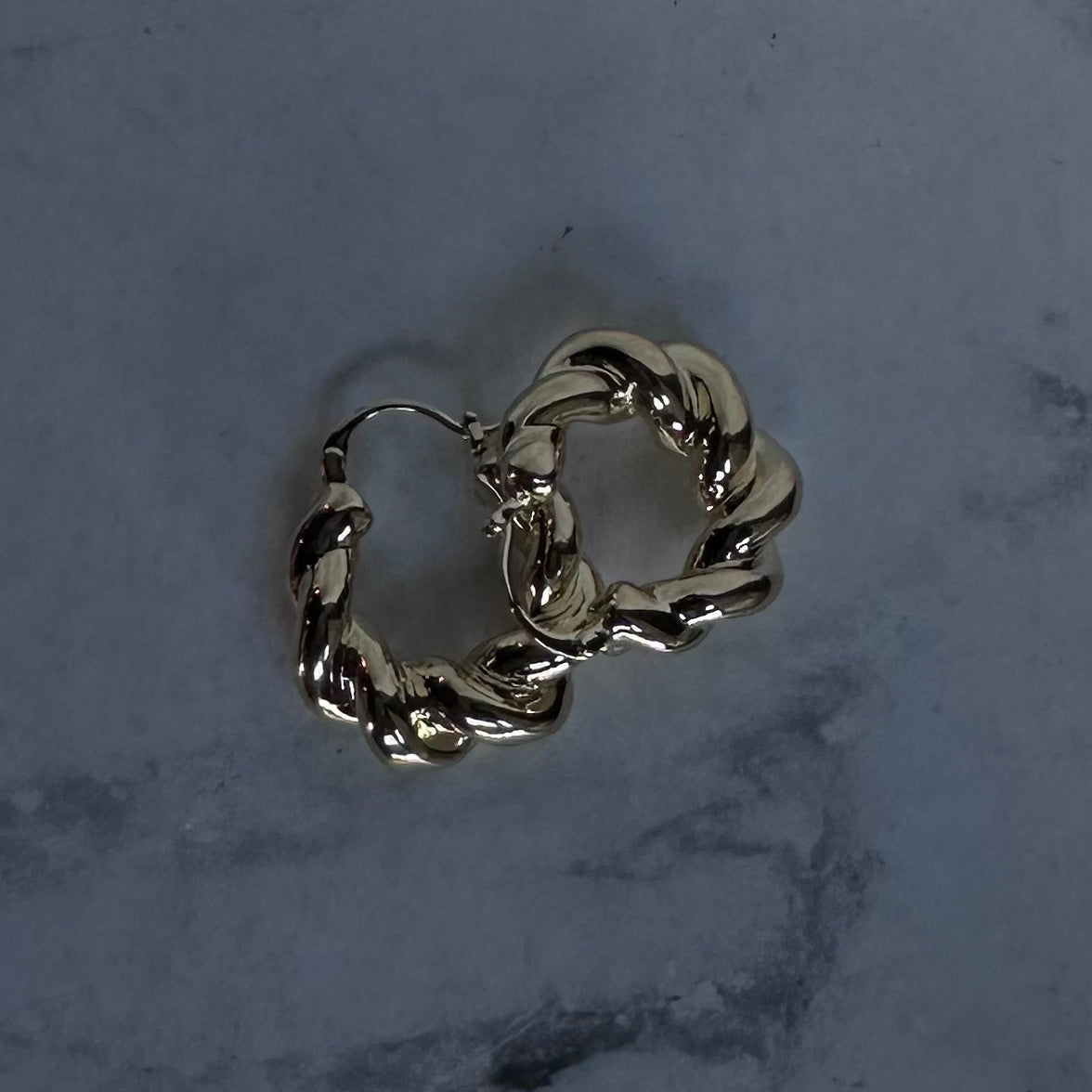 Maya chunky hoops