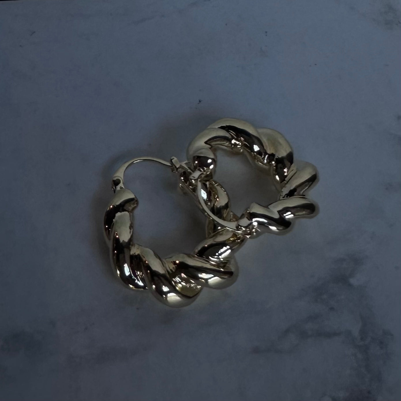 Maya chunky hoops