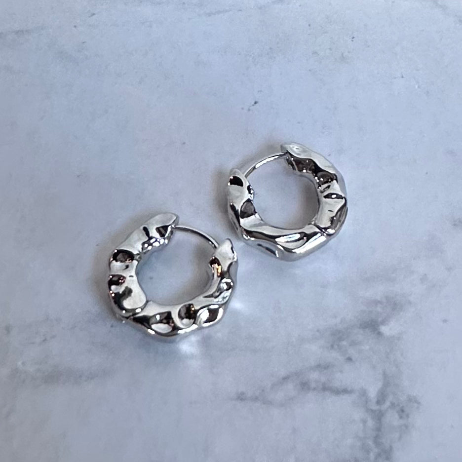 nelly mini hoops