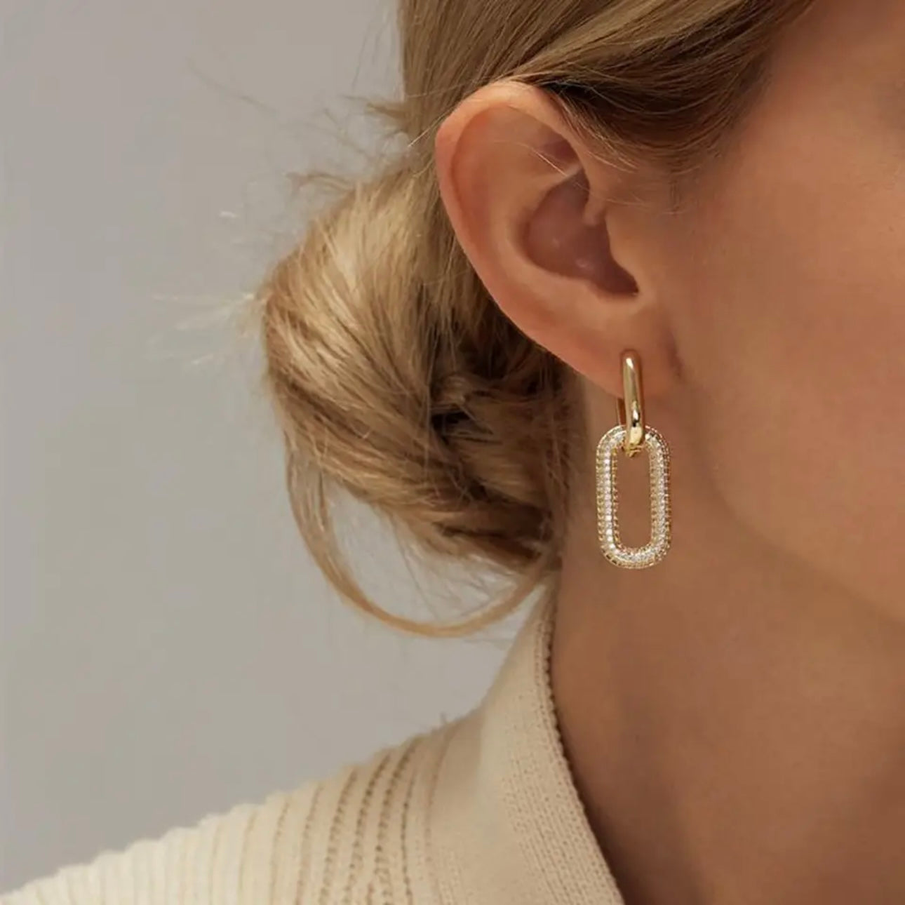 Ari link earrings