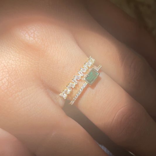 Dainty Emerald Ring